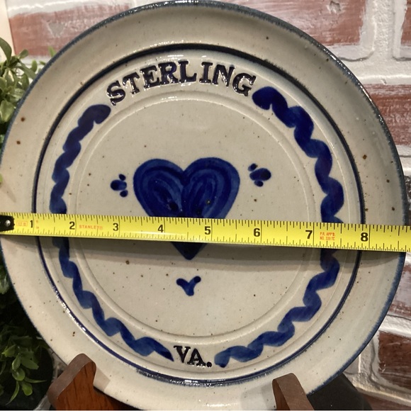 Vintage - Ceramic Heart Plate - Sterling VA. - By Essig 3/98 engraved on reverse - Picture 8 of 9